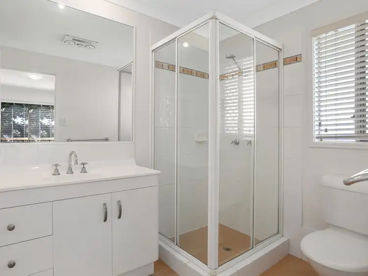 Sixth view of Homely house listing, 16 Sugargum Crt, Molendinar QLD 4214