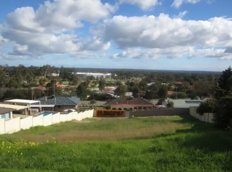 16 Derry Avenue, Mount Nasura WA 6112