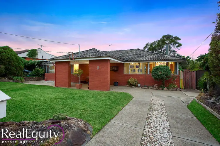 9 Topin Place, Moorebank NSW 2170