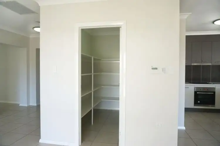 Sixth view of Homely house listing, 4 Parker Place, Chinchilla QLD 4413