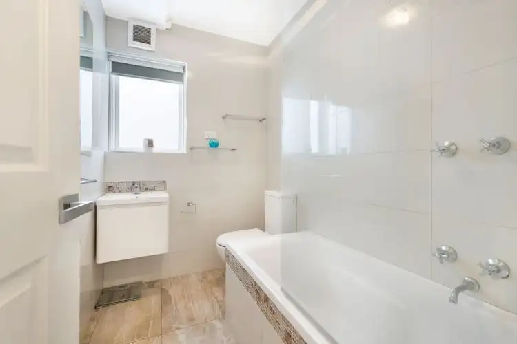 Third view of Homely apartment listing, 6/318 Beaconsfield Parade, St Kilda West VIC 3182