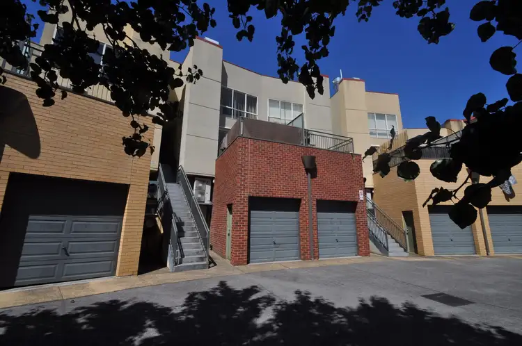 31 Cavalry Circuit, Maribyrnong VIC 3032