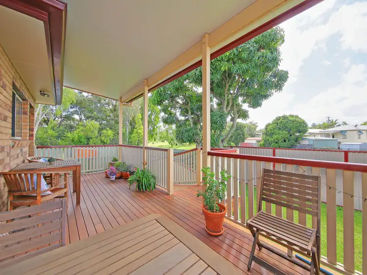 9 BURKE ST, Coorparoo QLD 4151