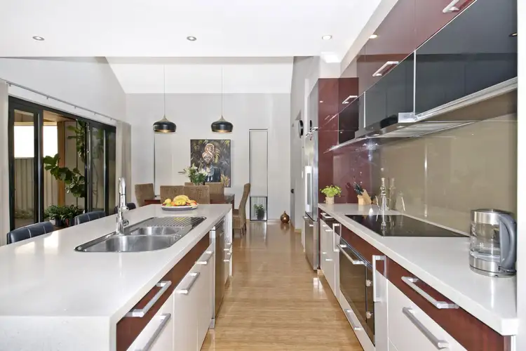 37 Spinnaker Heights, Yangebup WA 6164