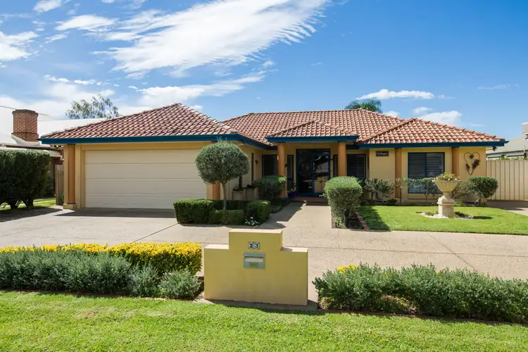 23 Lansdowne Avenue, Lake Albert NSW 2650