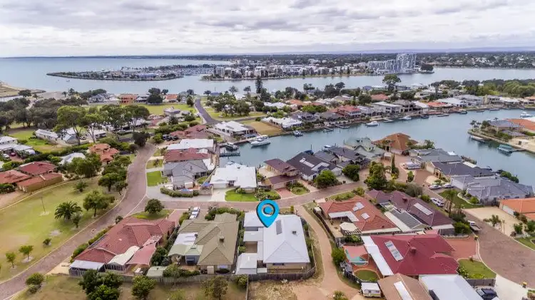 Second view of Homely house listing, 3 Quayside Close, Halls Head WA 6210