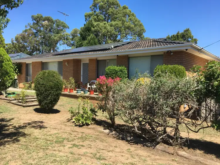 11 Carrington Circuit, Leumeah NSW 2560