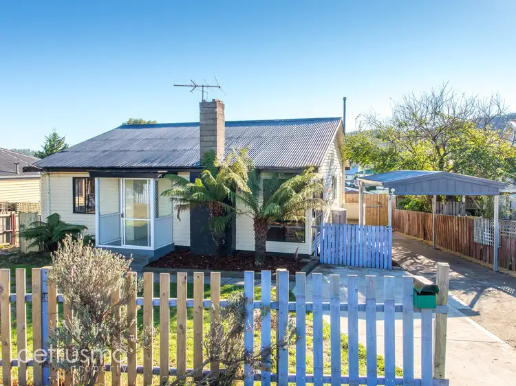 252 Cambridge Road, Warrane TAS 7018