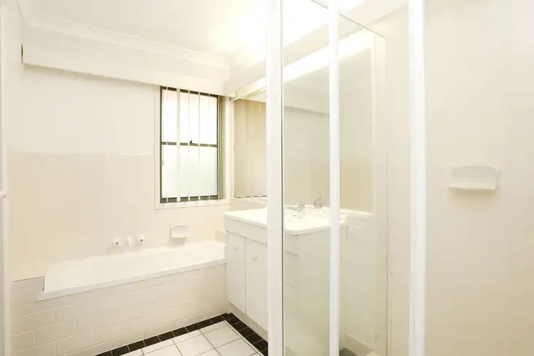 Seventh view of Homely villa listing, 5/18 Batchworth Road, Molendinar QLD 4214