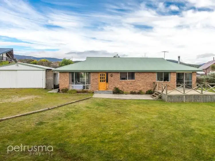 18 Beach Road, Margate TAS 7054