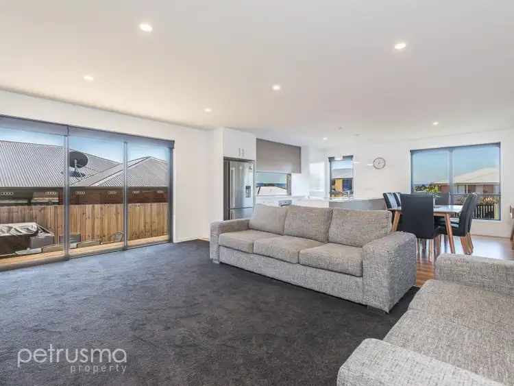 Fifth view of Homely villa listing, 2/47 Camrise Drive, Cambridge TAS 7170