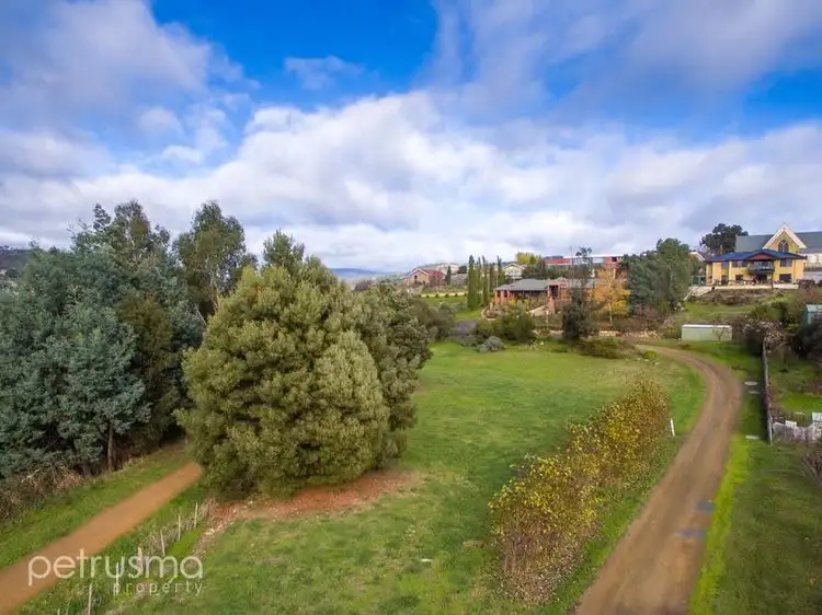 61 Pioneer Avenue, New Norfolk TAS 7140