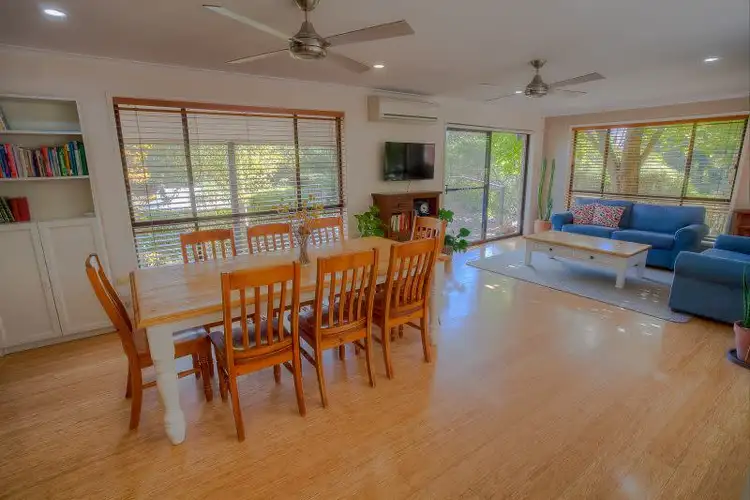 Sixth view of Homely house listing, 7 Cindy Court, Bright VIC 3741