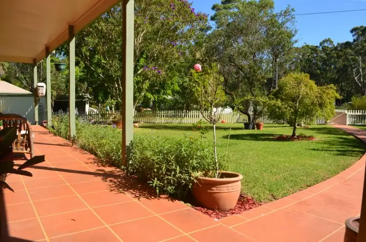 4 Allora Close, Woollamia NSW 2540