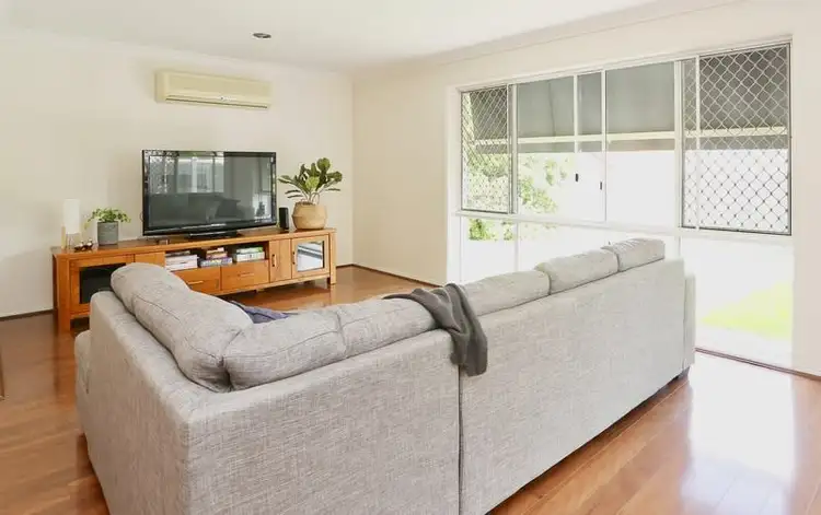 Fifth view of Homely house listing, 5 Chelsea Court, Carindale QLD 4152