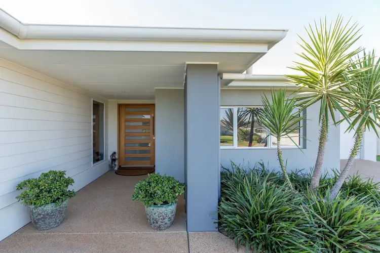 Second view of Homely house listing, 8 Yandee Place, Estella NSW 2650