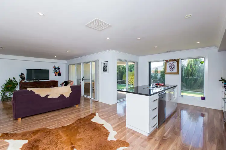 Fifth view of Homely house listing, 8 Yandee Place, Estella NSW 2650