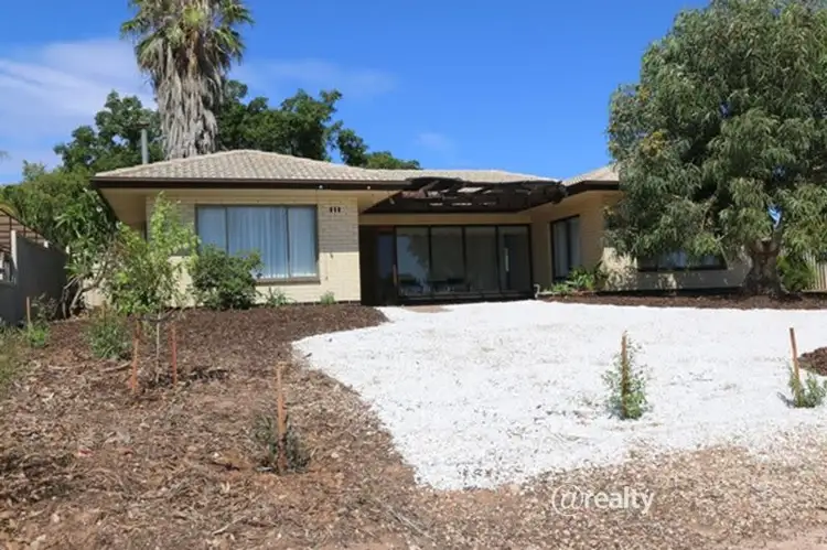 11 Harden Street, Waikerie SA 5330