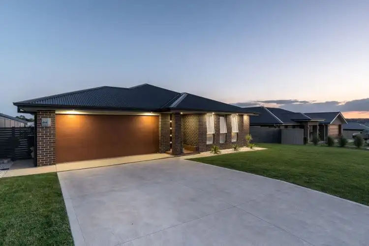 32 Keane Dr, Kelso NSW 2795