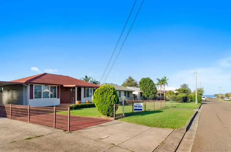 Main view of Homely house listing, 40 Lighthorse Drive, Woonona NSW 2517