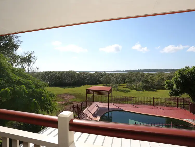 6 Yungaburra Place, Helensvale QLD 4212