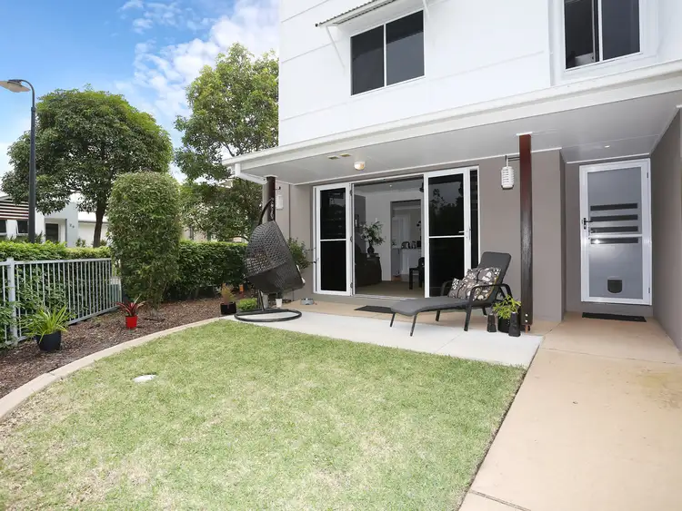 8/42 Petrie Crescent, Aspley QLD 4034