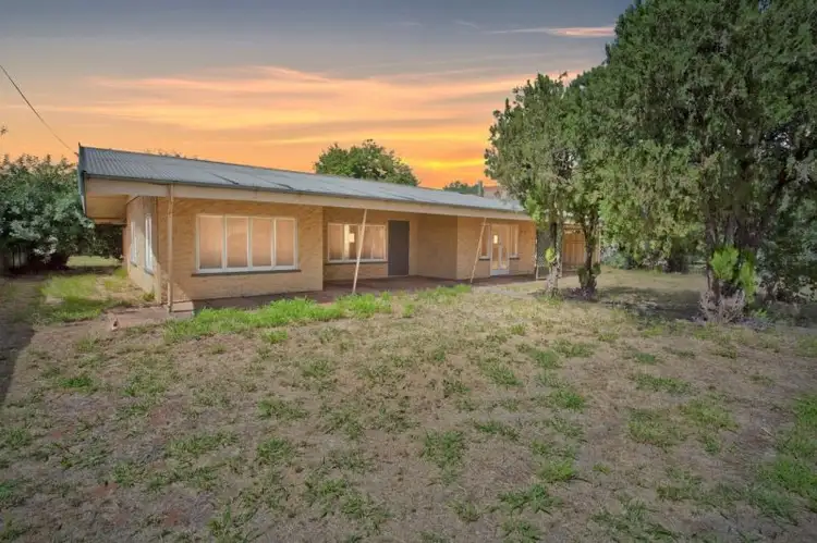 43 Windmill Road, Chinchilla QLD 4413