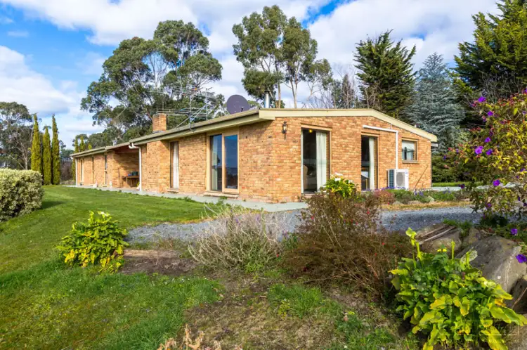 2 Blackwood Grove, Margate TAS 7054