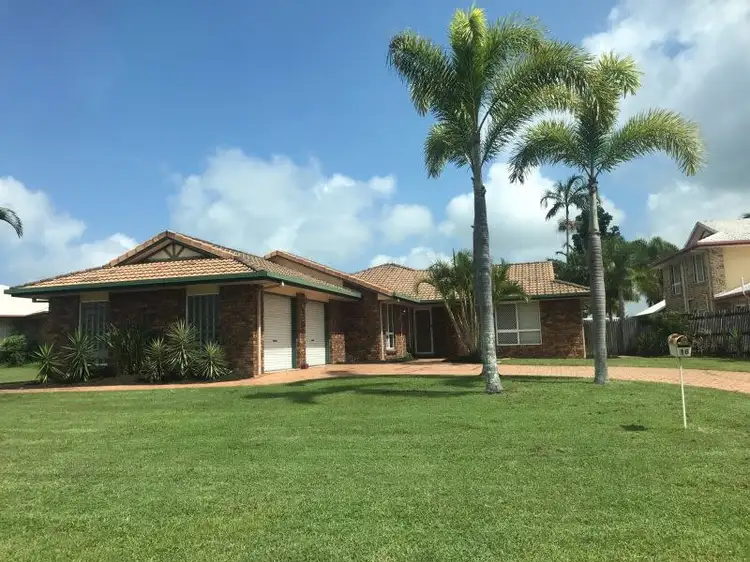 16 Sam Bezzina Drive, Beaconsfield QLD 4740