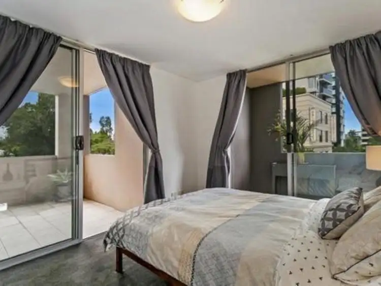 Fourth view of Homely apartment listing, 4/153 Lambert St, Kangaroo Point QLD 4169