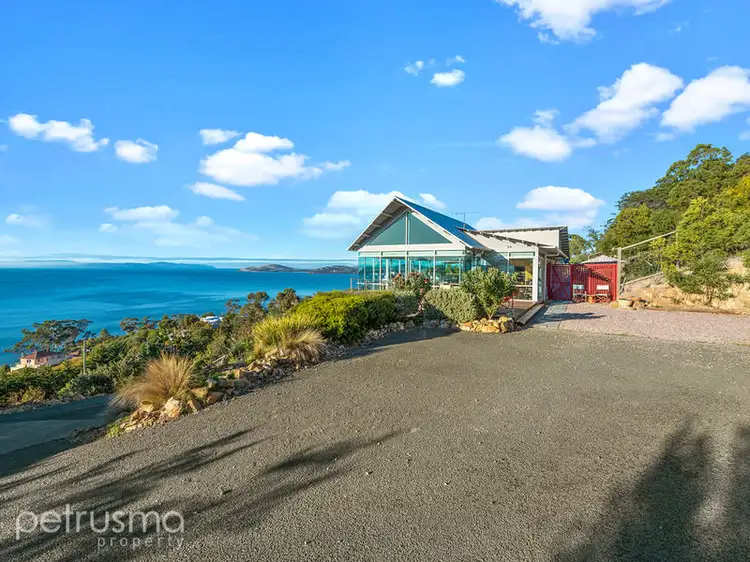 32 Kirra Road, Roches Beach TAS 7170