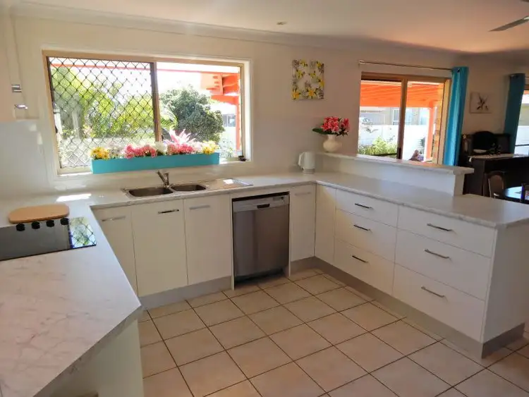 Fourth view of Homely house listing, 4 Day Place, Sandstone Point QLD 4511