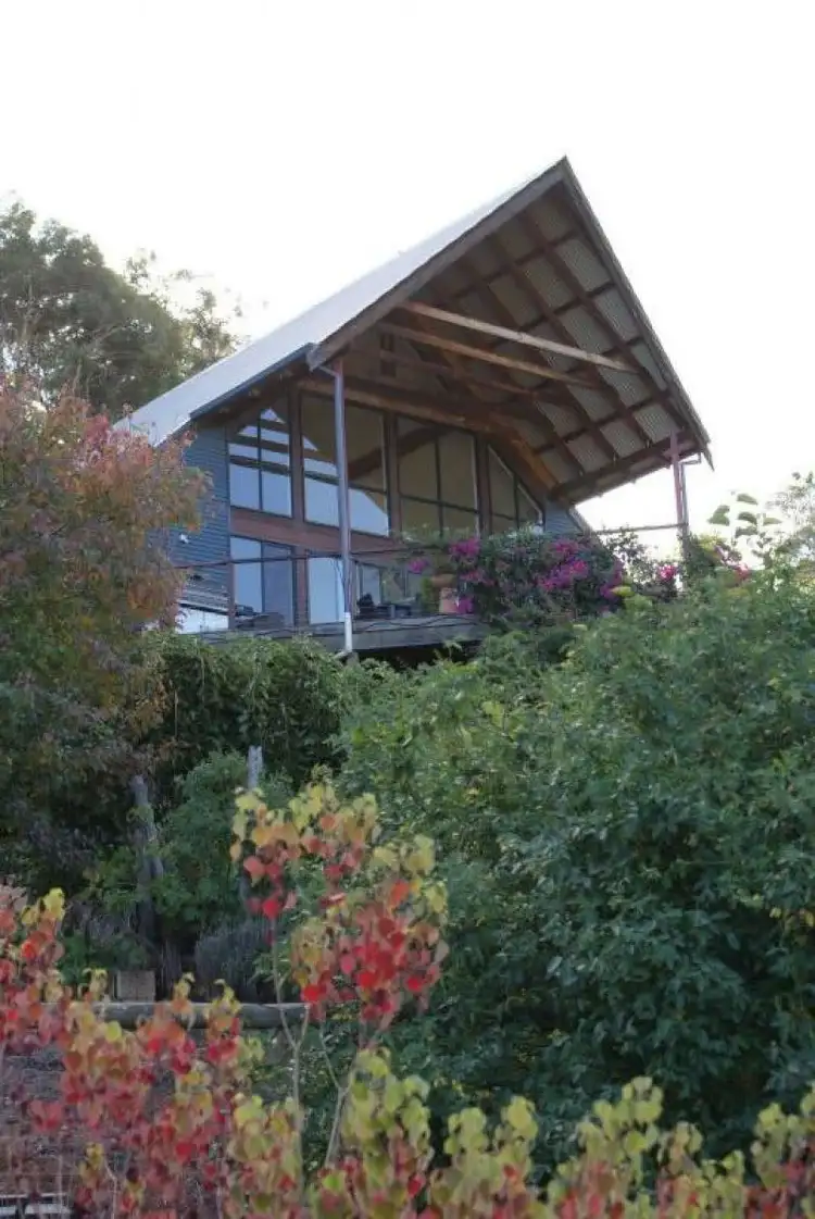 138 Urch Road, Roleystone WA 6111
