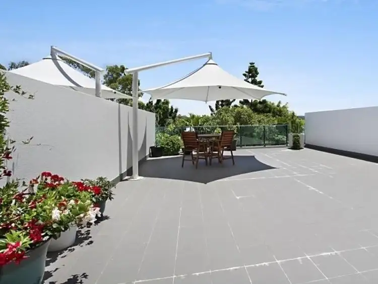 Second view of Homely apartment listing, 2108/5 Harbourside Court, Biggera Waters QLD 4216