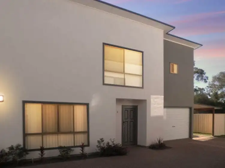 Third view of Homely townhouse listing, Unit 2/No.6 Holland Street, Chinchilla QLD 4413