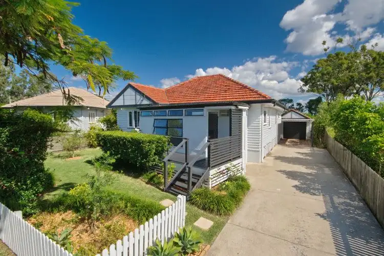 53 Randall Road, Wynnum West QLD 4178