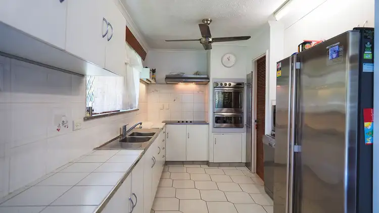 Seventh view of Homely house listing, 19A Surrey Street, Hyde Park QLD 4812