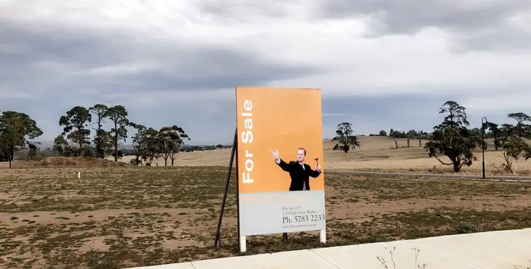 67 Berry Saltbush Drive, Wallan VIC 3756