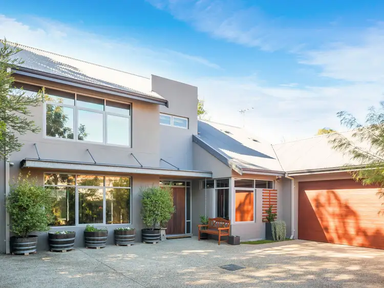 10A Irwin Street