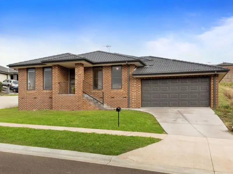 Main view of Homely house listing, 16 Grevillea Court, Wallan VIC 3756