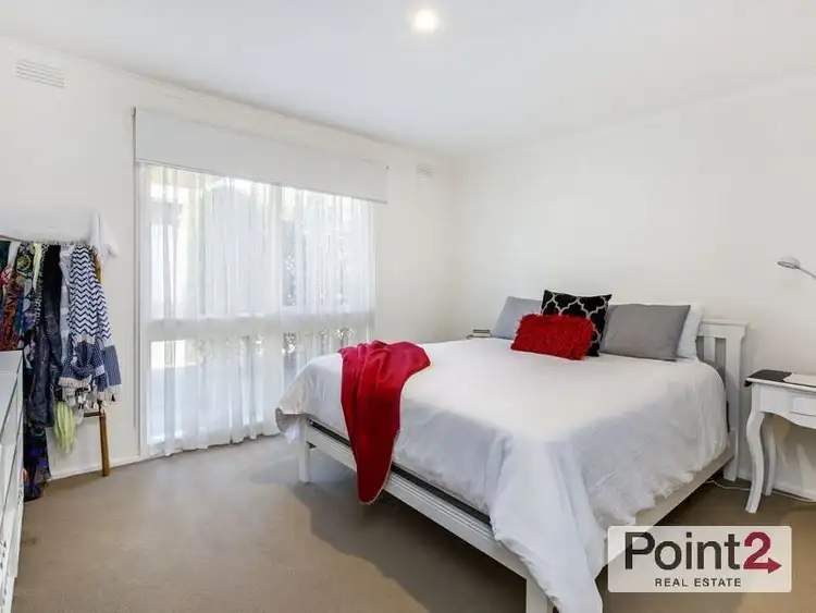Fifth view of Homely unit listing, 2/9 Leicester Avenue, Mount Eliza VIC 3930