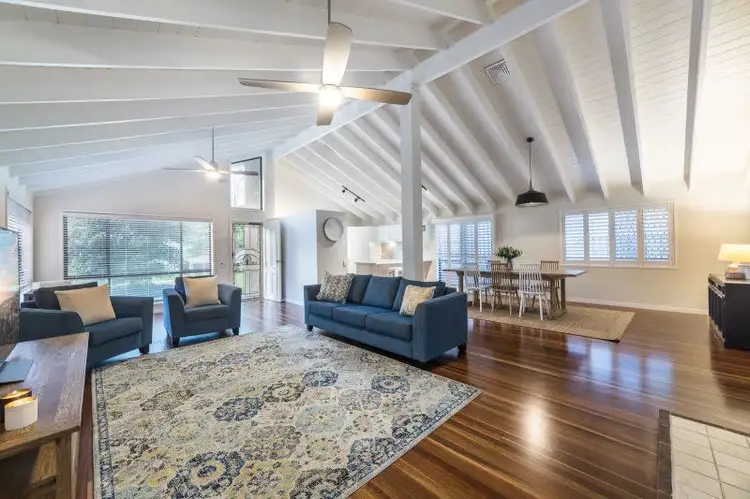 3 Luisa Court, Benowa QLD 4217