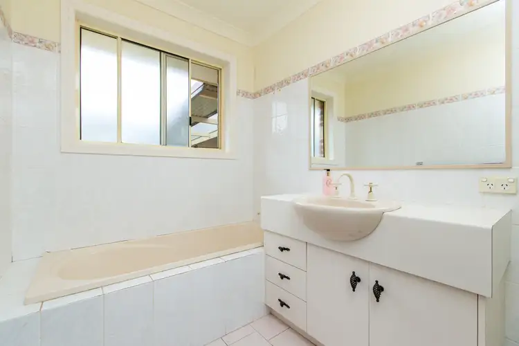 Sixth view of Homely house listing, 1/9 Lachlan Place, Tatton NSW 2650