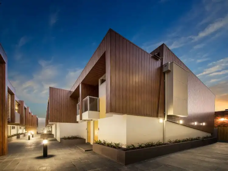 18B/168 Victoria Rd, Northcote VIC 3070