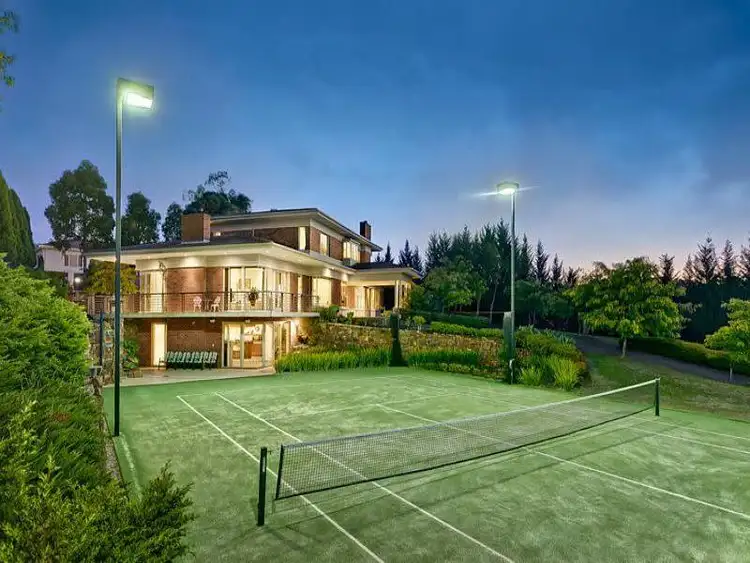 24 Illawong Drive, Donvale VIC 3111