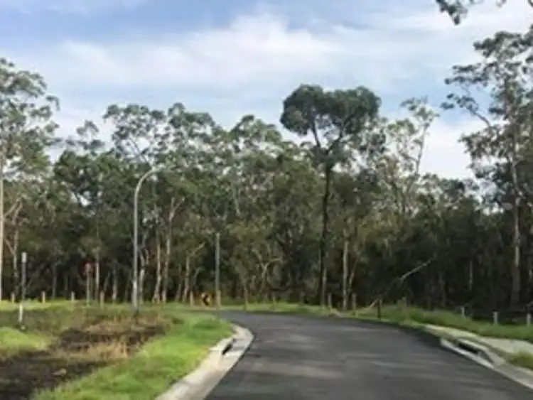 25 Stanhope Crescent, Wadalba NSW 2259