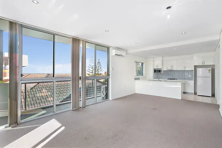 Third view of Homely apartment listing, 6/5-7 Stewart Street, Wollongong NSW 2500