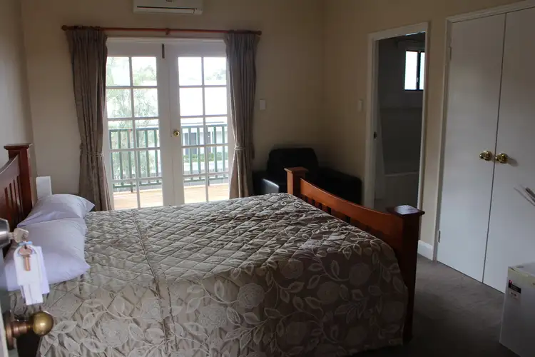 60/125 Avon Terrace, York WA 6302