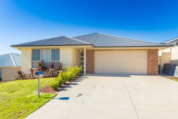 9 Downey Crescent, Orange NSW 2800