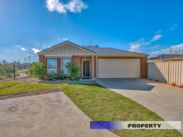 2 St Gwinear Views, Moe VIC 3825